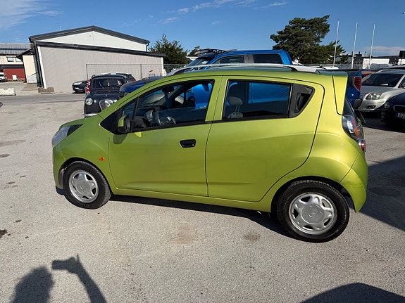 Chevrolet Spark 7 of 22