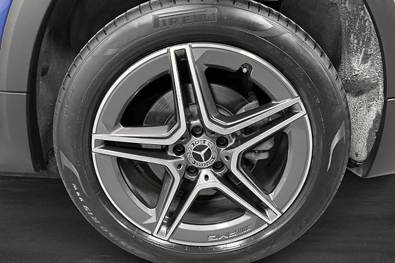Mercedes-Benz GLB200 12 of 17