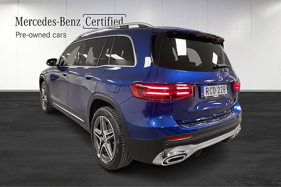 Mercedes-Benz GLB200 4 of 5