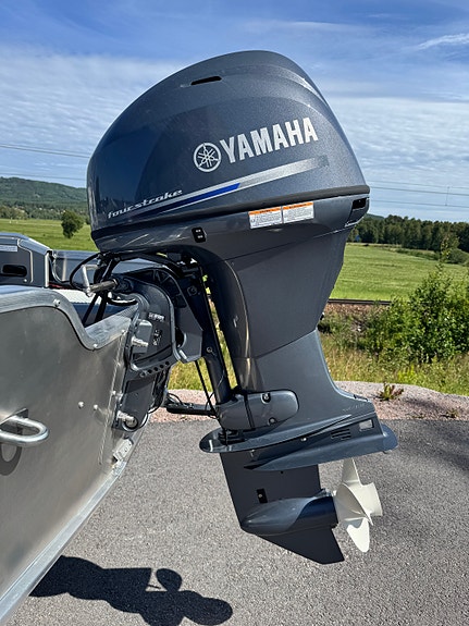 Linder 445 Catch Yamaha F30 -26 NYSKICK! 5 of 10