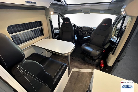 Pilote V630J 10 of 19