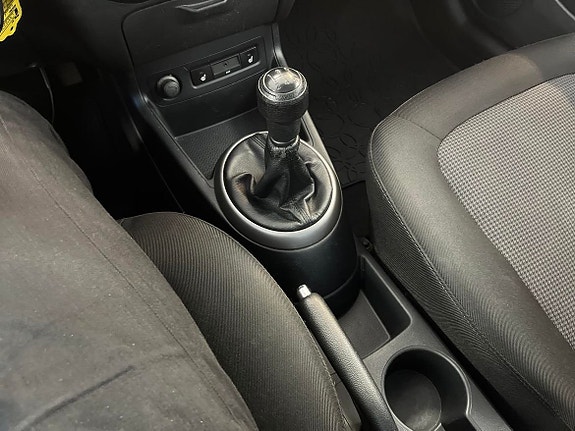 Hyundai i20 15 of 16