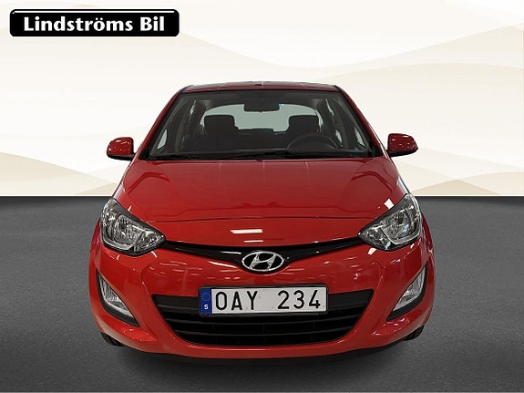 Hyundai i20 6 of 16