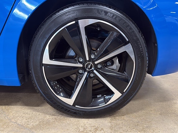 Opel Astra 15 of 17