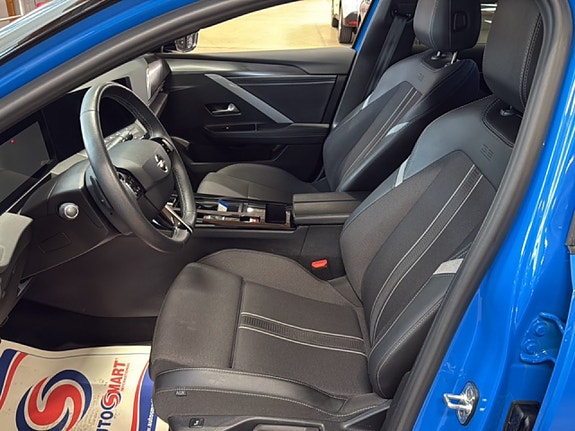 Opel Astra 8 of 17