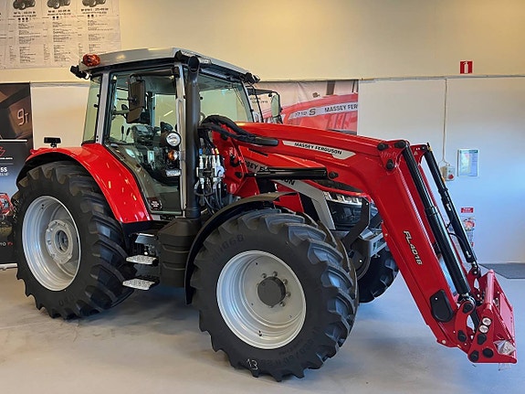 Demo Massey Ferguson 5s 145 Dyna-6 /framaxelfjädring mm