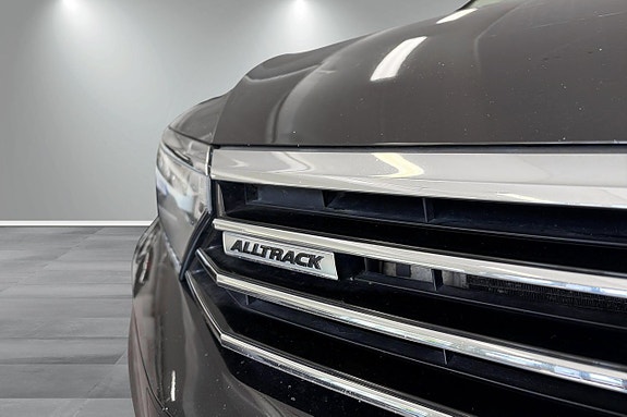 Volkswagen Passat Alltrack 15 of 20