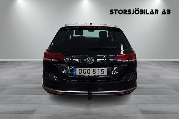 Volkswagen Passat Alltrack 4 of 20