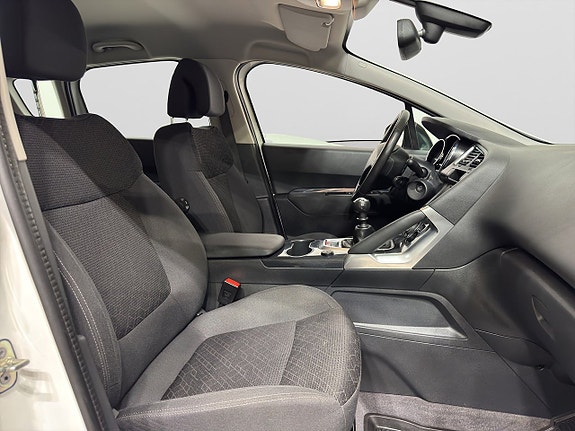 Peugeot 3008 9 of 16