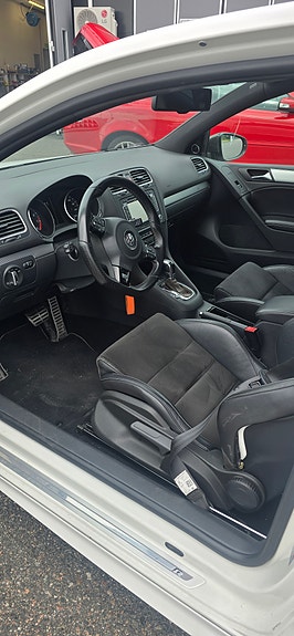 Volkswagen Golf VI 7 of 16