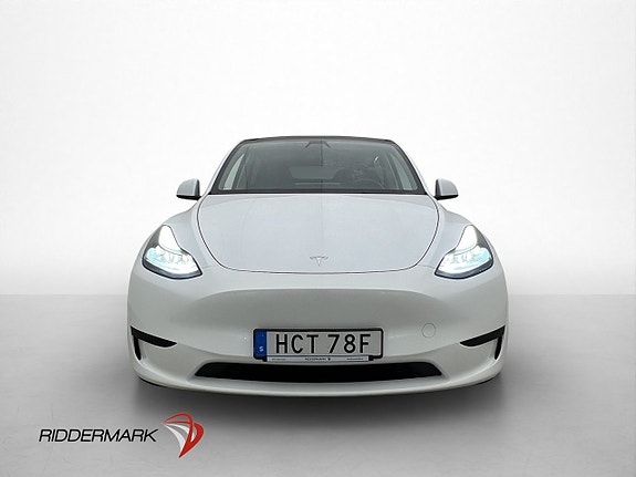 Tesla Model Y 3 of 5