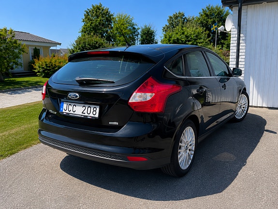 Ford Focus 3 of 5