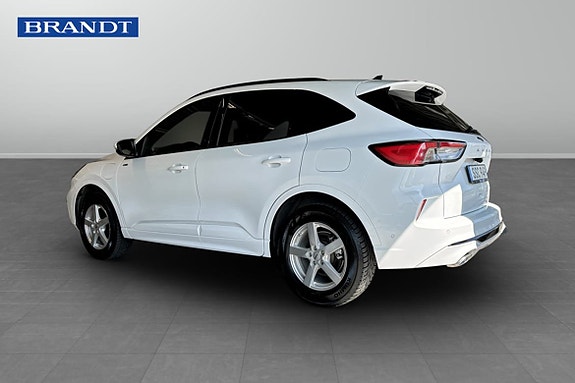 Ford Kuga 2 of 5