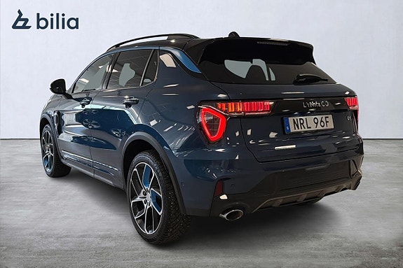 Lynk & Co 01 2 of 5