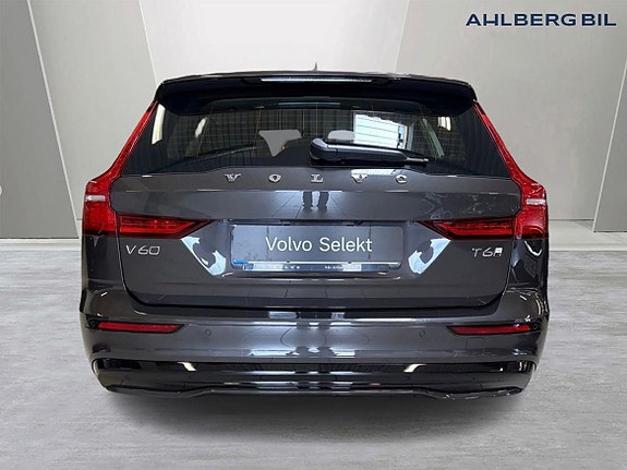 Volvo V60 3 of 5