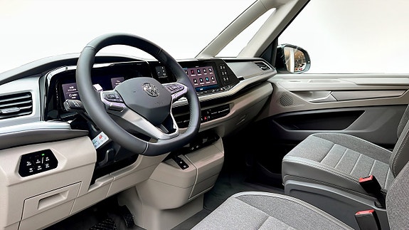 Volkswagen California 7 of 19
