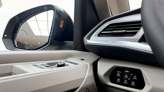 Volkswagen California 18 of 19