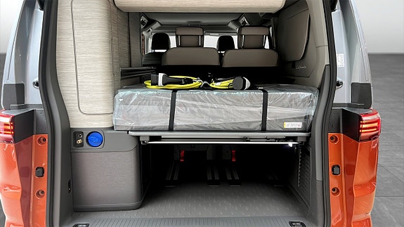 Volkswagen California 13 of 19
