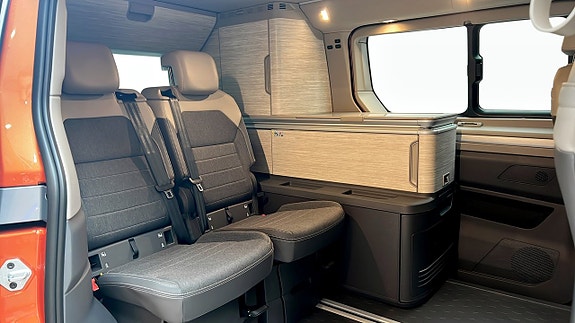 Volkswagen California 12 of 19