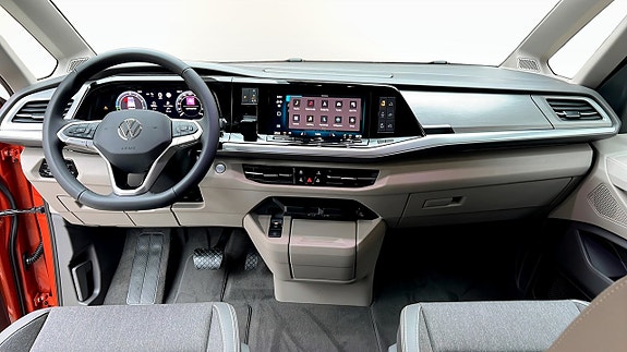 Volkswagen California 10 of 19