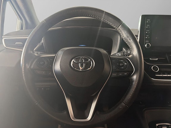 Toyota Corolla 8 of 11
