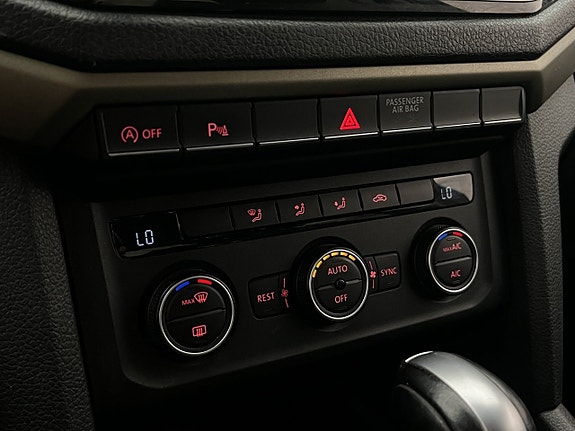 Volkswagen Amarok 24 of 30