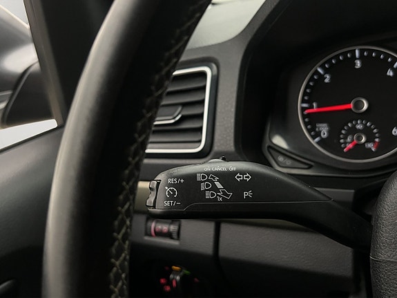 Volkswagen Amarok 17 of 30
