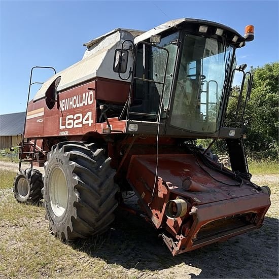 New Holland L624 5 of 30