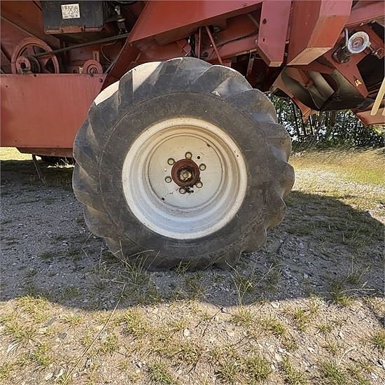 New Holland L624 27 of 30