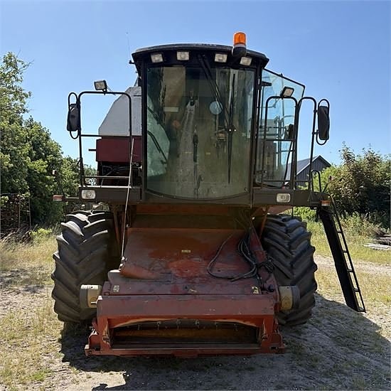 New Holland L624 6 of 30