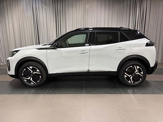 Peugeot 2008 2 of 5