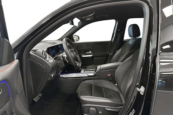 Mercedes-Benz GLB200 8 of 24