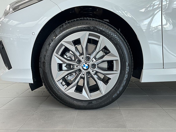BMW 120 4 of 14