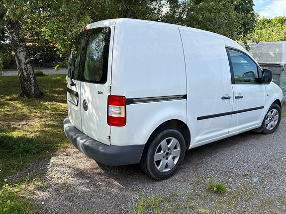 Volkswagen Caddy 2 of 5