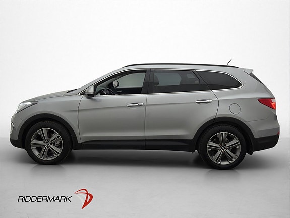 Hyundai Grand Santa Fe 4 of 5