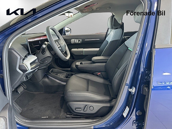 Kia EV4 8 of 17