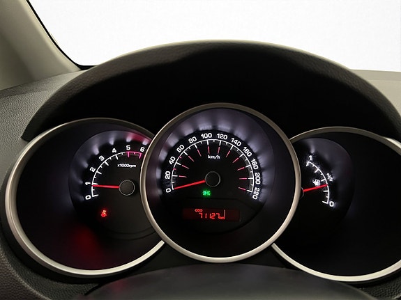 Kia Venga 16 of 26