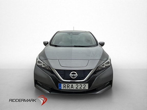 Nissan Leaf 3 of 5
