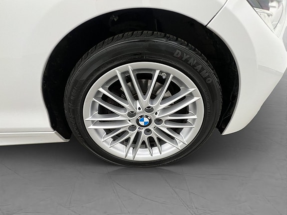 BMW 120 30 of 30