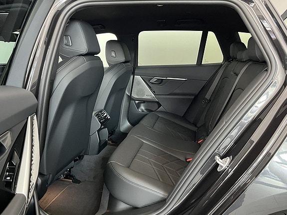 BMW i5 12 of 16