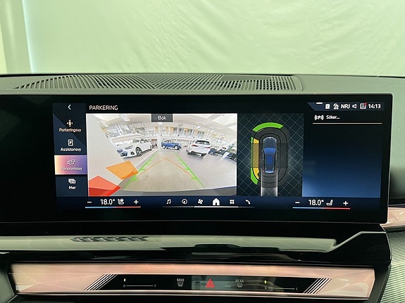 BMW i5 10 of 16