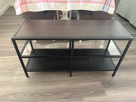 TV-Bänk.