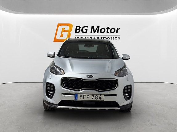 Kia Sportage 2 of 5