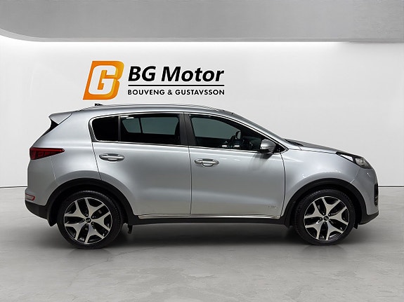 Kia Sportage 3 of 5