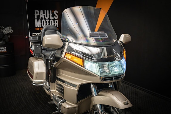 Honda GL1500 SE Gold Wing 4 of 14