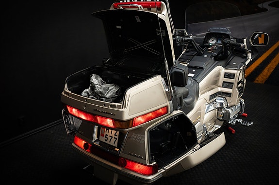 Honda GL1500 SE Gold Wing 6 of 14