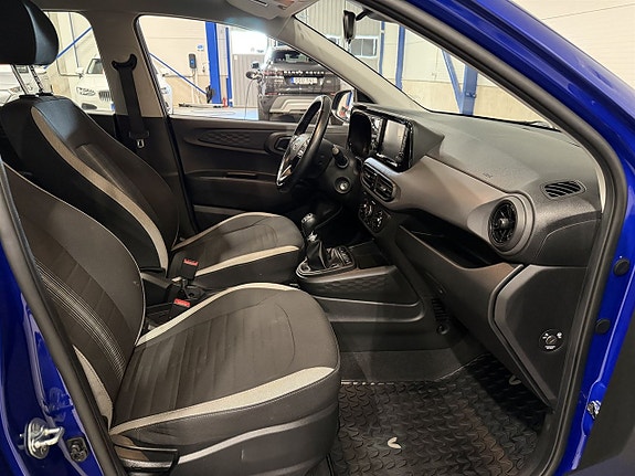 Hyundai i10 12 of 18