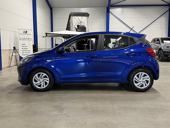 Hyundai i10 3 of 18