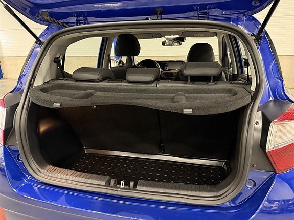 Hyundai i10 10 of 18