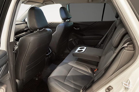 Subaru Outback 7 of 11